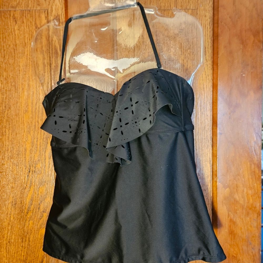 SO Black Ruffle Eyelet Tankini Bathing Suit Top –‎ Women's Medium